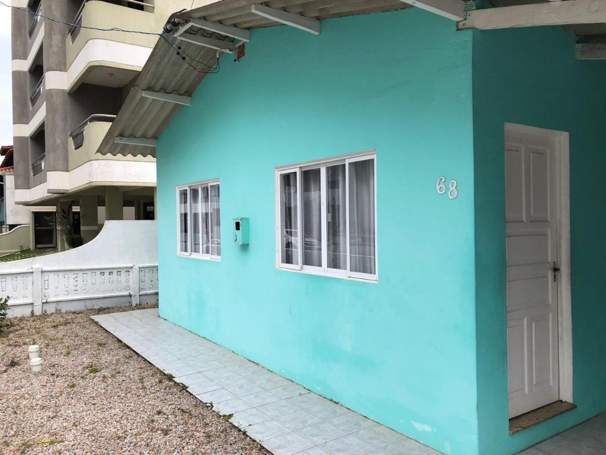 Casa Praia Em 봄비나스 외부 사진